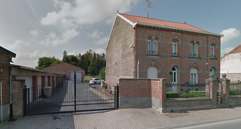 Photograhie montrant le site de l'association, à Avesnes-les-Aubert.